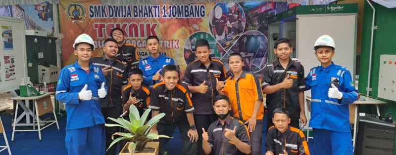 Lulusan SMK Dwija Bhakti 1 Jombang Siap Kerja, Punya 5 Progam Keahlian Yang Dibutuhkan Dunia Kerja