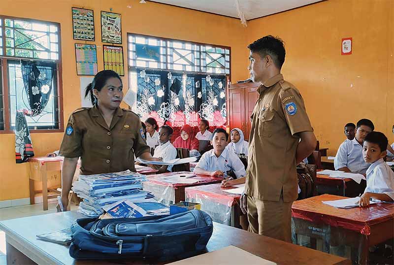 Soal Latihan PAS/UAS Matematika Kelas 5 SD/MI, Sudut Jarum Jam dan Menit Pada Jam 12.30 Adalah?